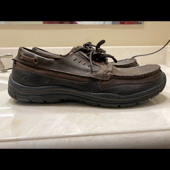 Sketchers relaxed fit shoes - Picture 3 of 3